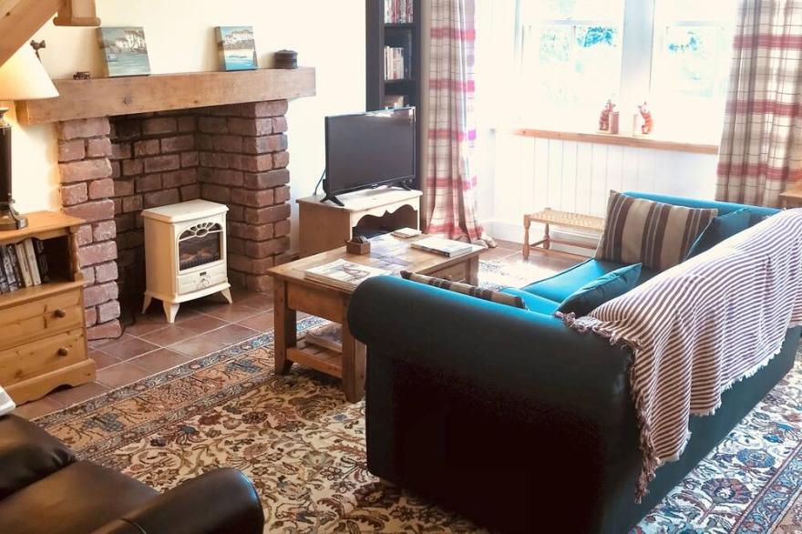 Stonelaws Holiday Cottages:  Muir Cottage