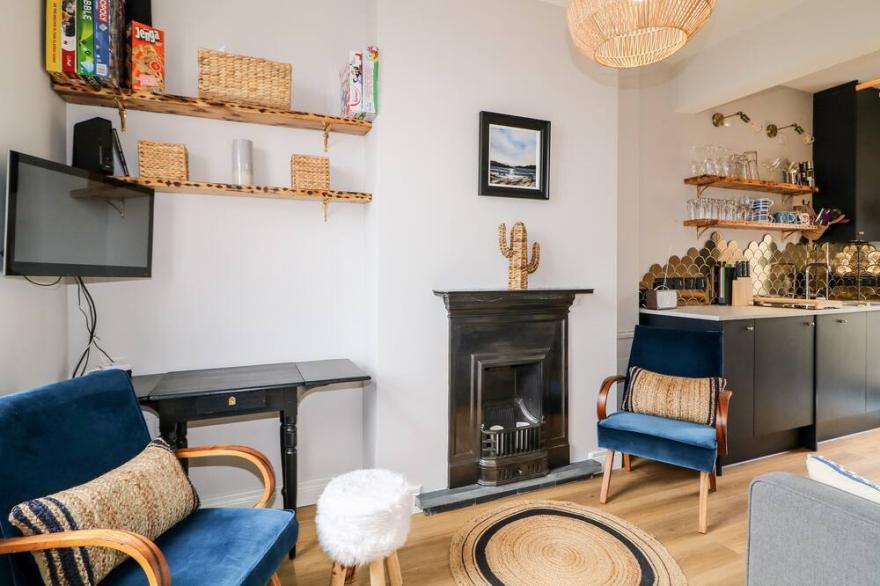 LOUGH MILL HOUSE, family friendly, with a garden in Newtownabbey