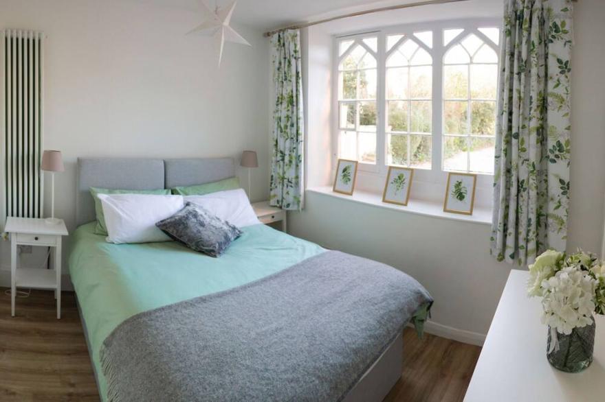 Gorgeous Georgian Cottage in central Dawlish