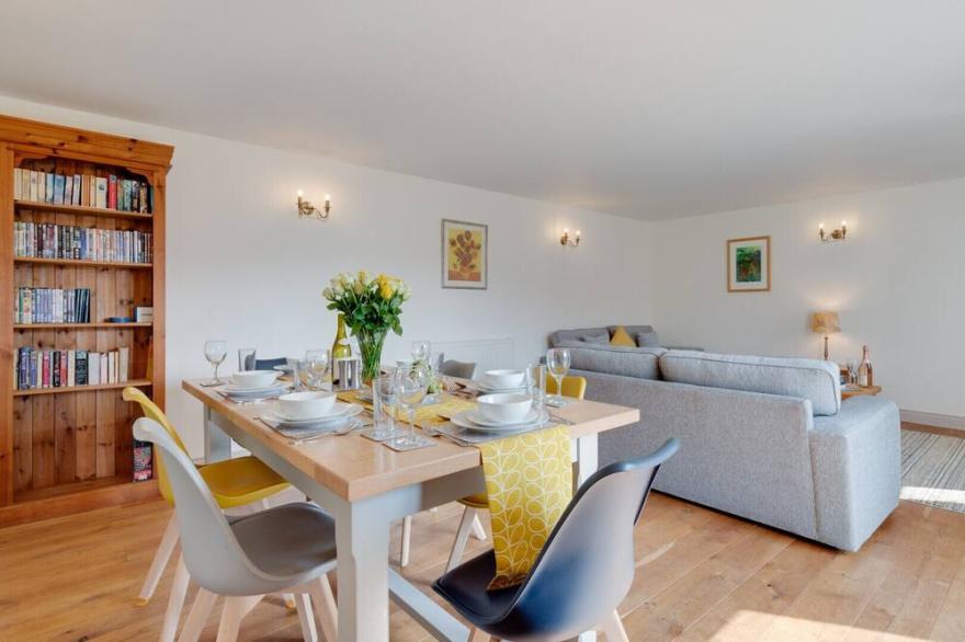 Watery Lane Cottage - Three Bedroom House, Sleeps 5