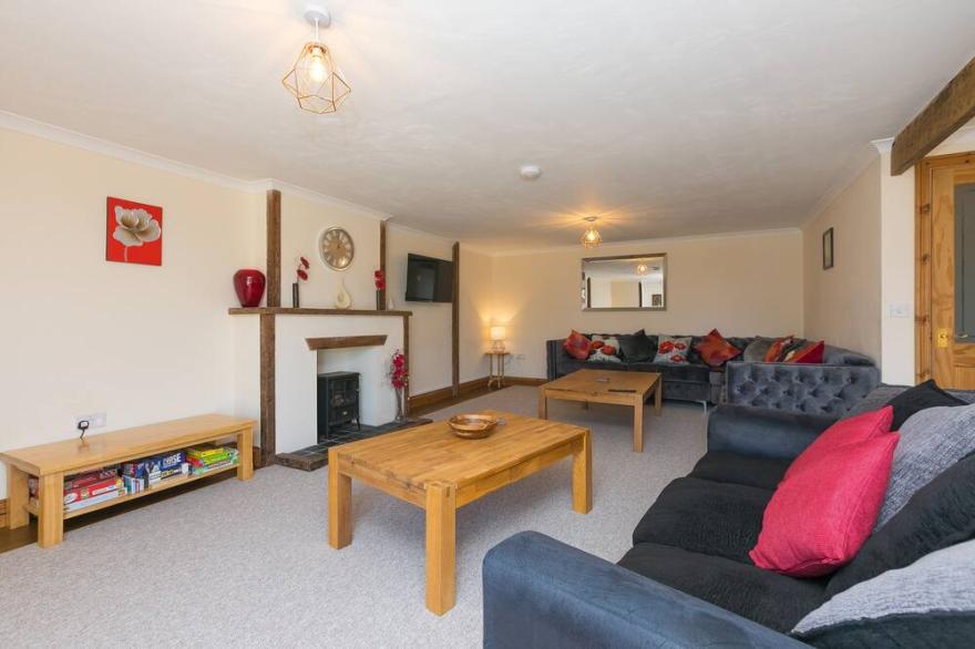 THE KILNS, family friendly, character holiday cottage in St Austell