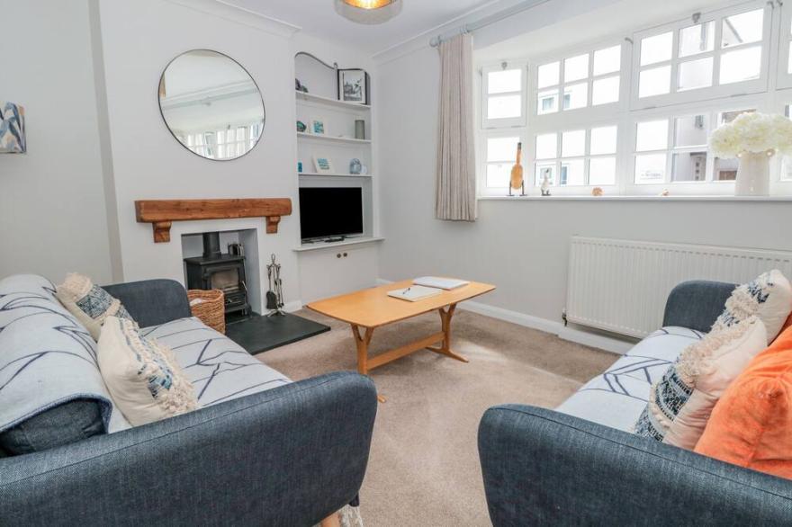 MARYMEDE, pet friendly, character holiday cottage in Dartmouth