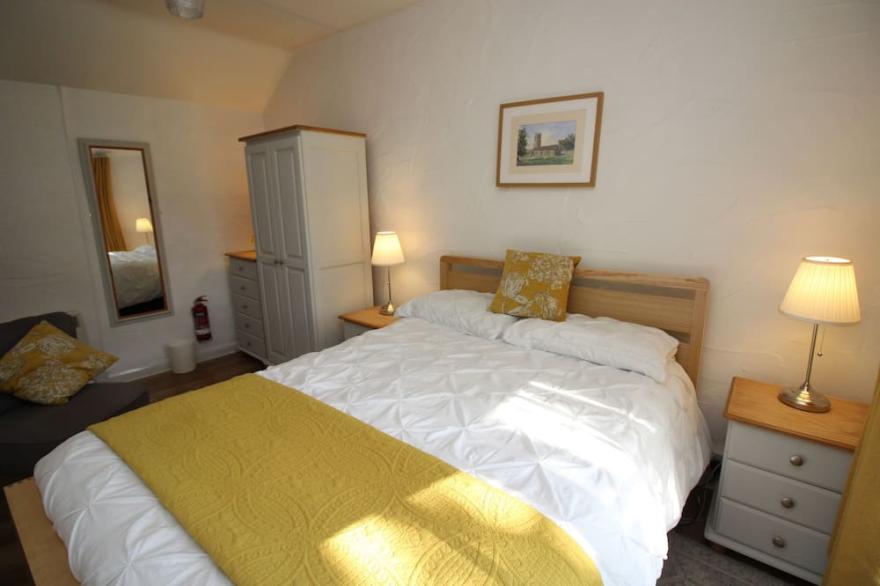 Delightful self catering cottage in Cornish countryside.