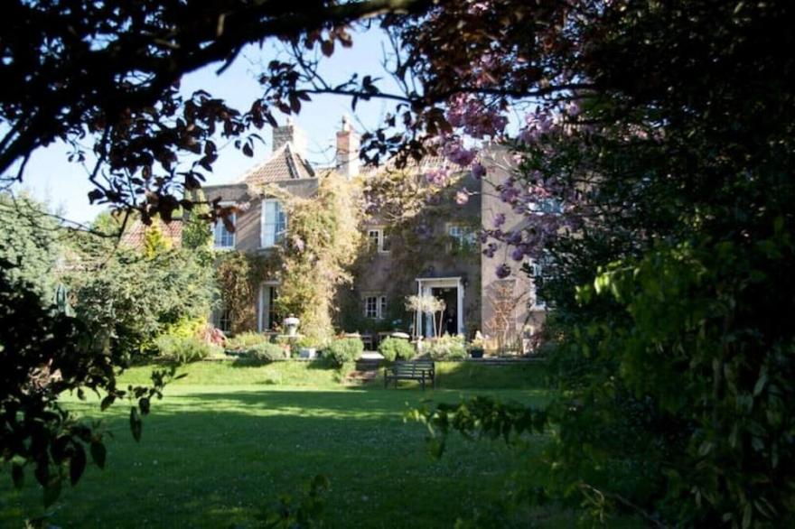 Charming listed historic country house 3 miles from Cheddar Gorge