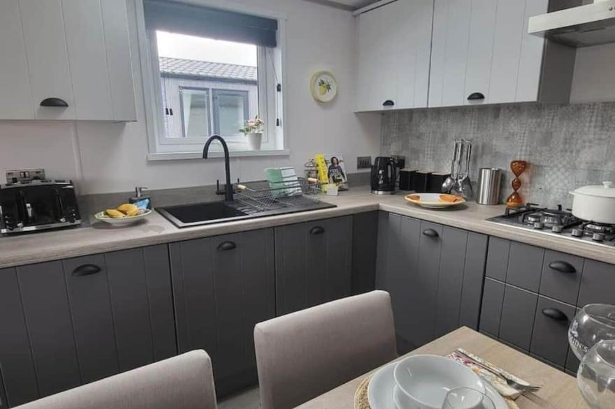 Holiday home 5 min from Padstow and 15 min from the seven bays