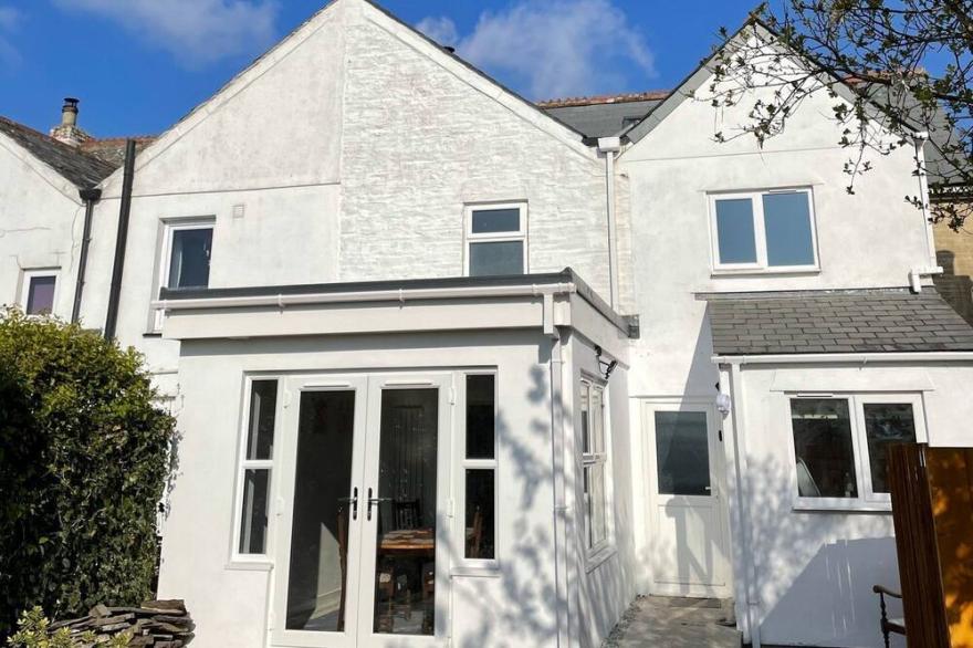 4 bedroom accommodation in Delabole, near Tintagel