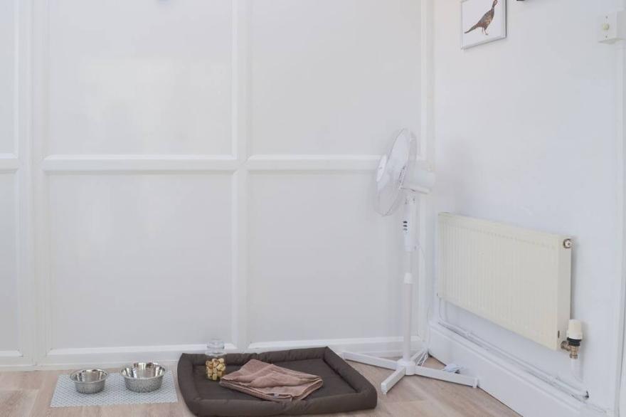 4 bedroom accommodation in Delabole, near Tintagel
