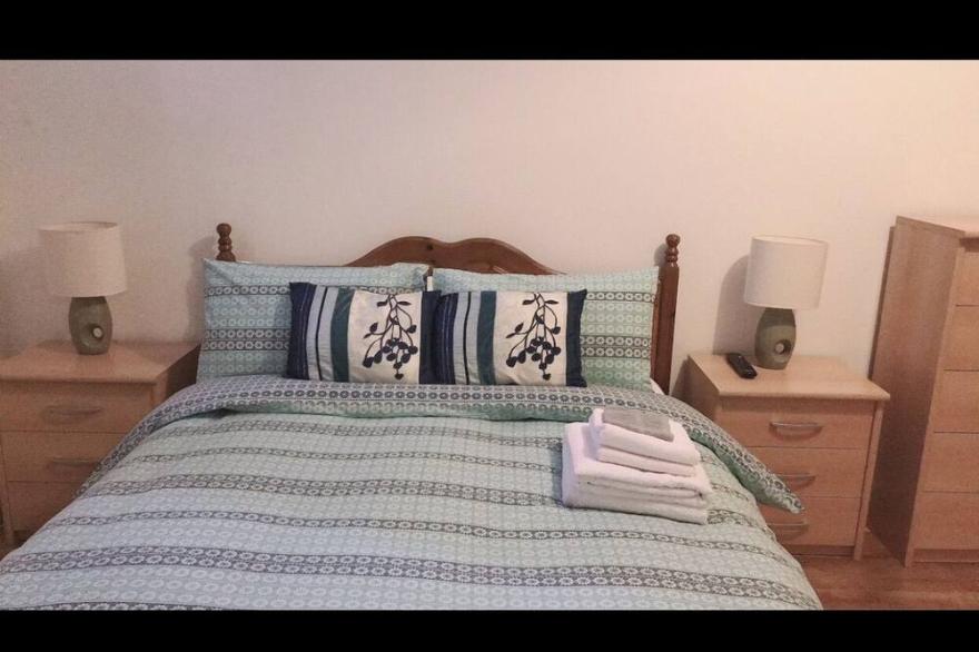 HEART OF ABERDEEN CITY CENTRE 3 BEDROOMS APARTMENT