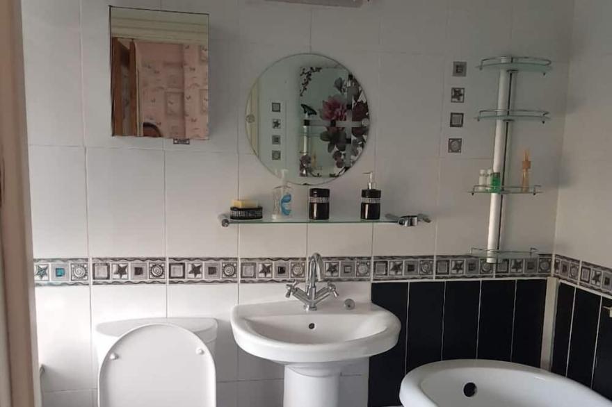 Captivating 3-Bed House in St Marychurch Torquay