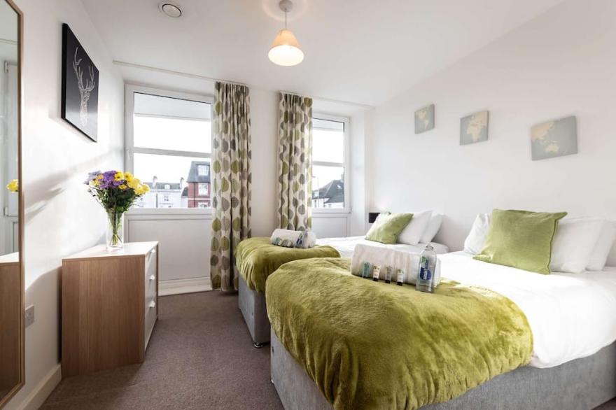 City centre, free parking apartment.