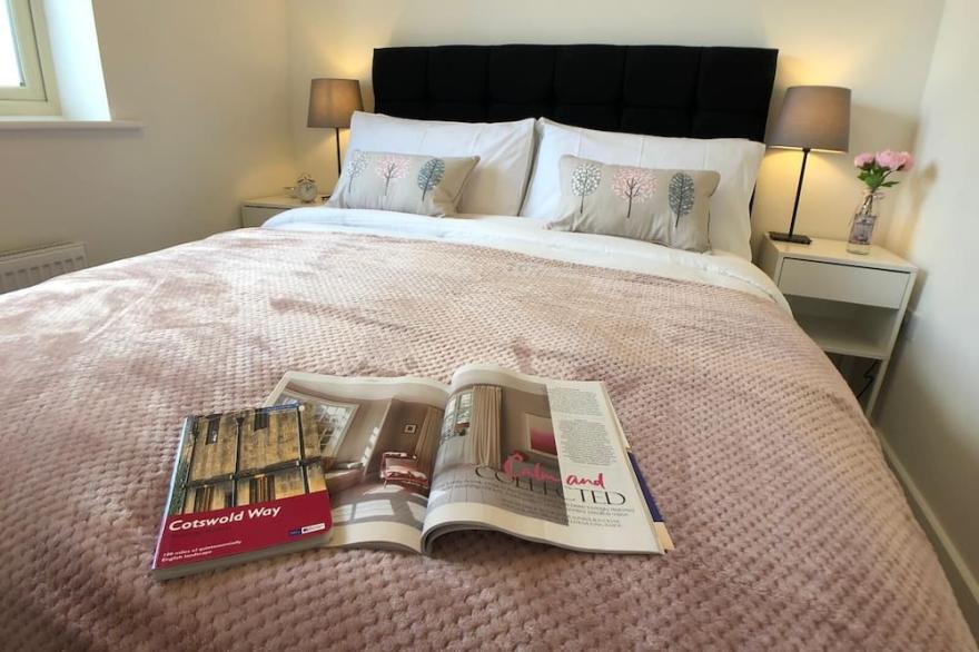 Skylark Cottage - Bourton on the Water. Modern detached 3 bed property sleeps 6.