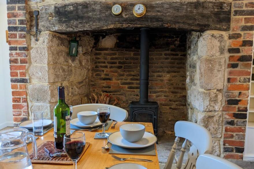 Quay Town House -  a house that sleeps 10 guests  in 5 bedrooms