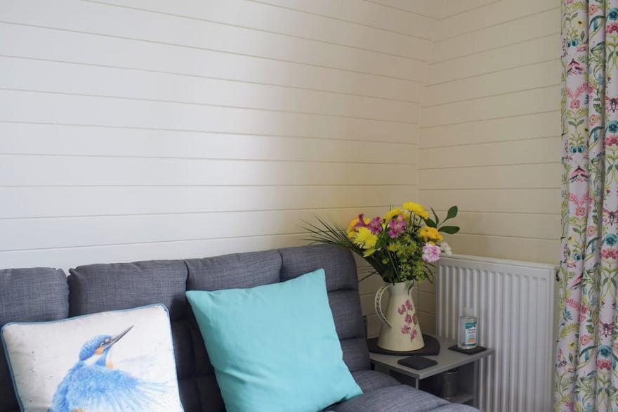 1 bedroom accommodation in Llanfyllin, near Welshpool