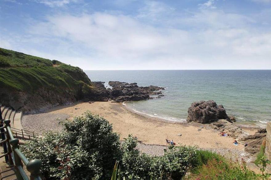 Fairhaven Court - One Bedroom Apartment, Sleeps 4