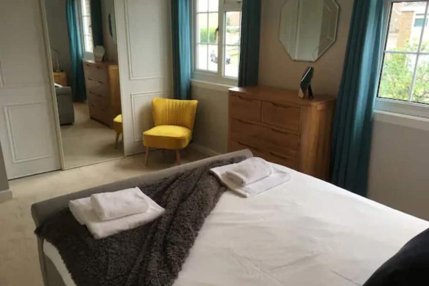 Modern House, sleeps 6 - Great base to explore Chichester