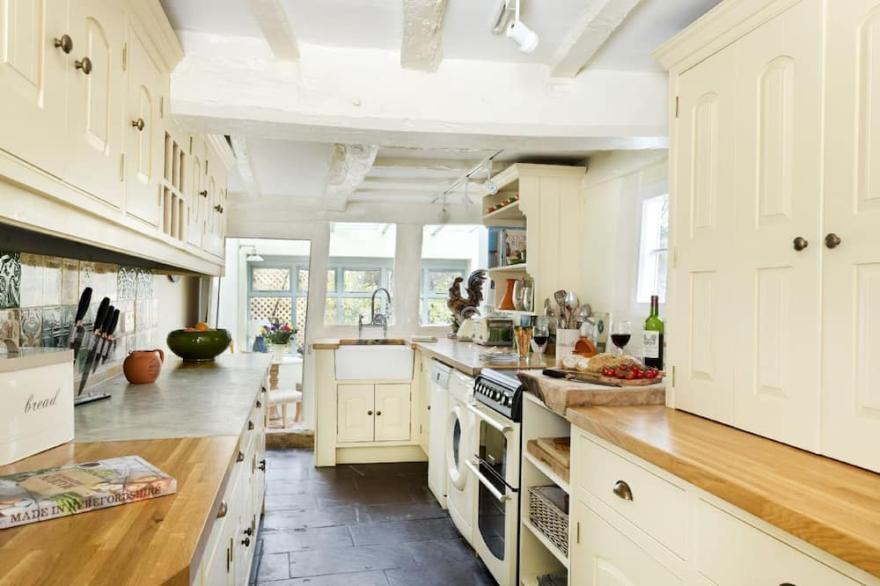 A pet friendly, character cottage, sleeping four. On Herefordshire's Black and White Village Trail.