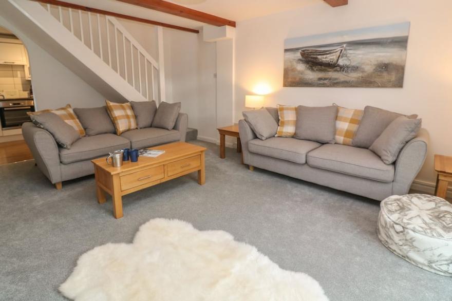 RIVERSIDE COTTAGE, family friendly, with a garden in Flushing
