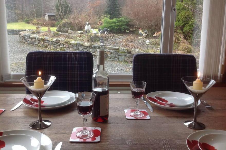 Inverherive Cottage in an area of natural beauty