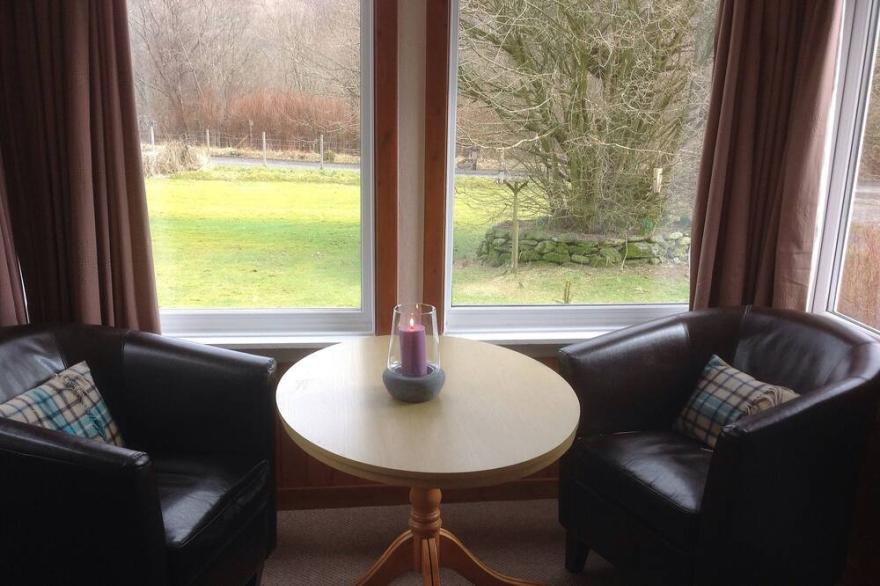 Inverherive Cottage in an area of natural beauty