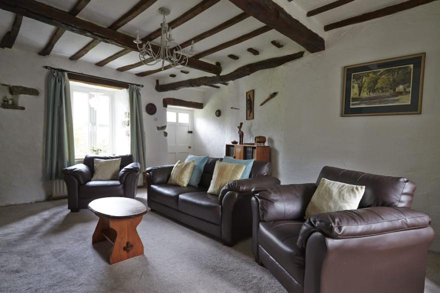 A beautiful family holiday cottage with lots of character in an idyllic village