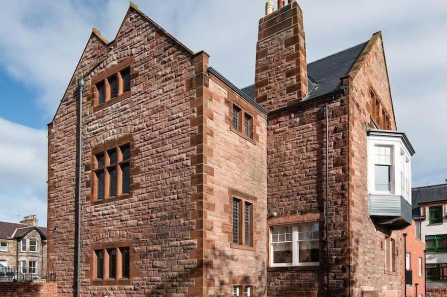 LITTLE ARCHER, Gullane - Romantic one bed cottage in coastal village of Gullane