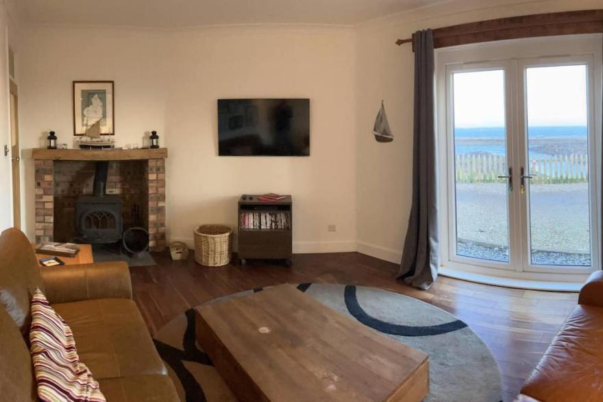 Sea-front holiday cottage in Seahouses