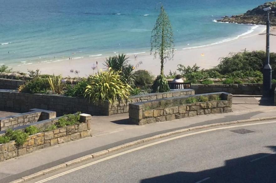 Waves End, St Ives.  Amazing Sea Views, Hot tub & private parking for 2 cars.