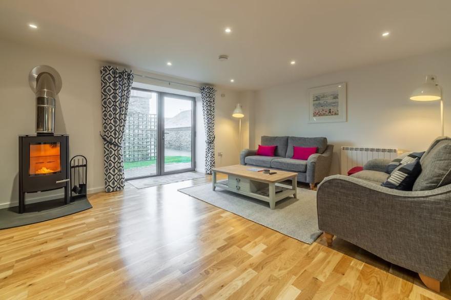 A single-storey barn conversion, renovated to the highest standards.