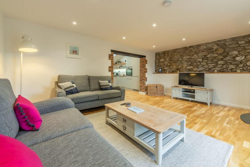 A single-storey barn conversion, renovated to the highest standards.