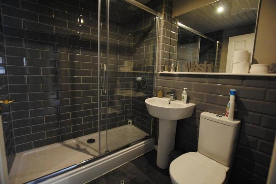 Ayr Beach Apartment - Ayrshire Coast