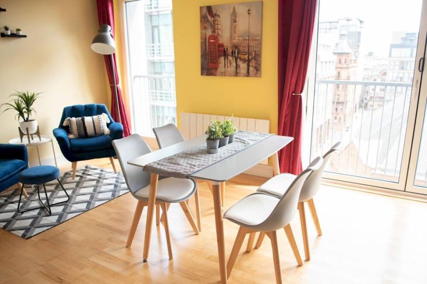 Pass the Keys | Lovely 2-bed in Perfect City Location with Parking