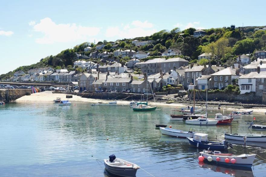 2 bedroom accommodation in Heamoor, near Penzance