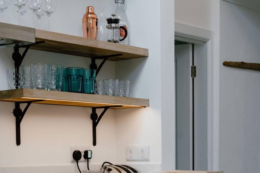 Pixie Place  -  a bungalow  that sleeps 5 guests  in 3 bedrooms
