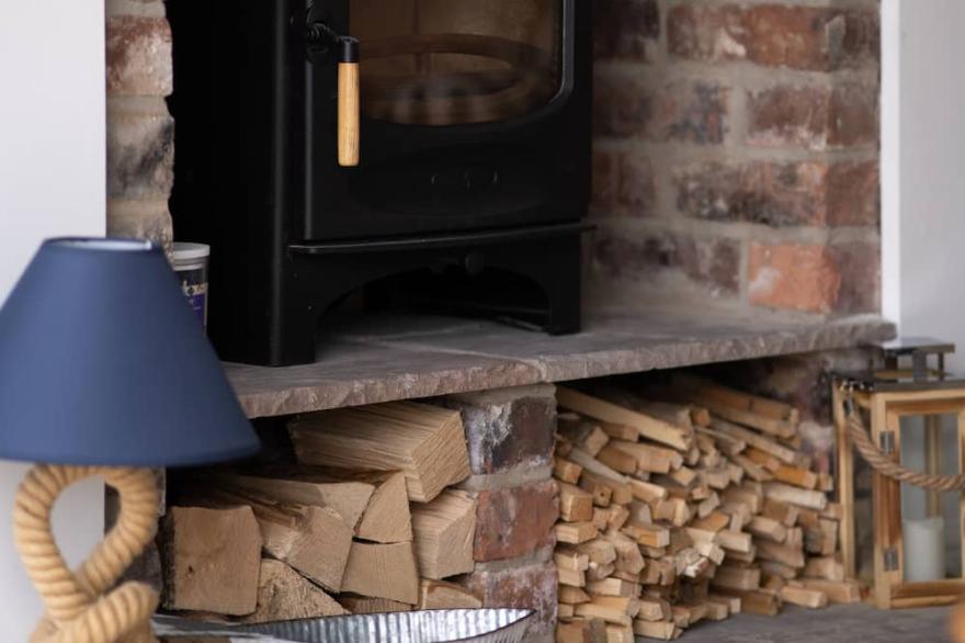 Beach House Paradise Found, WF-Fi, Netflix, Now TV, Pet Friendly