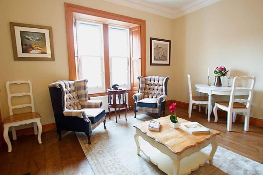 Old Town Two Bedroom Apartment With Castle Views