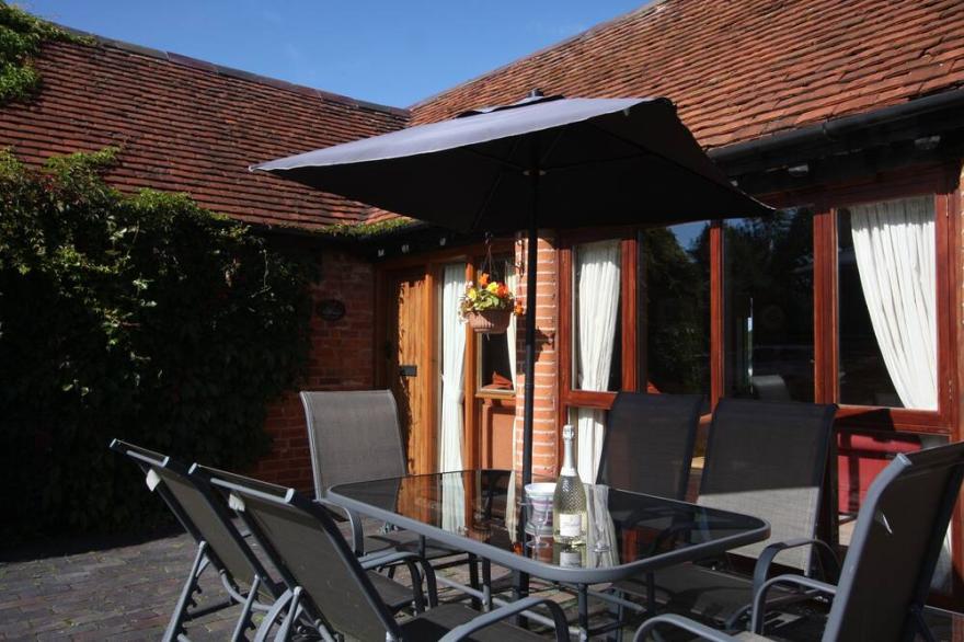 Viola Cottage - Whitley Elm Cottages - 2 bedroom cottage Sleeps 4 - 6 + cot