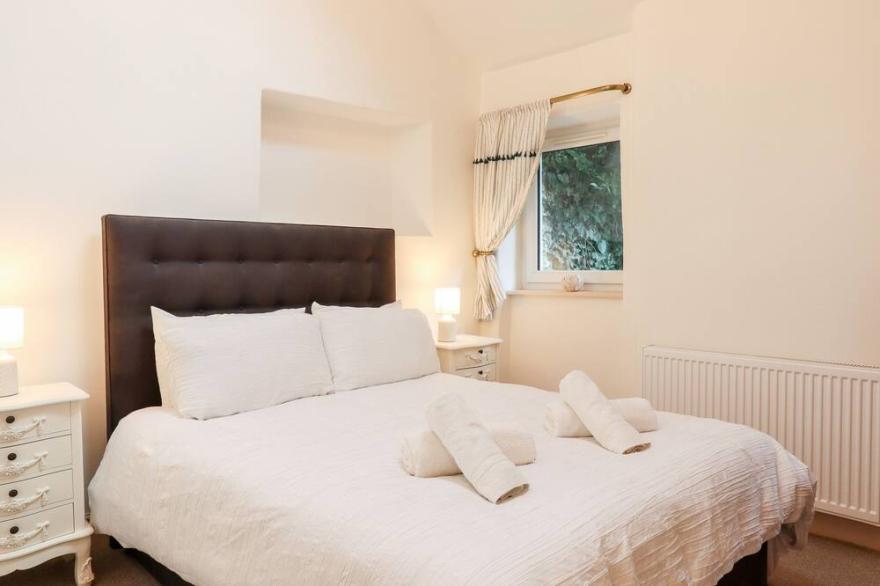 BEACH ROAD HOUSE, pet friendly in Hele Bay, Ilfracombe
