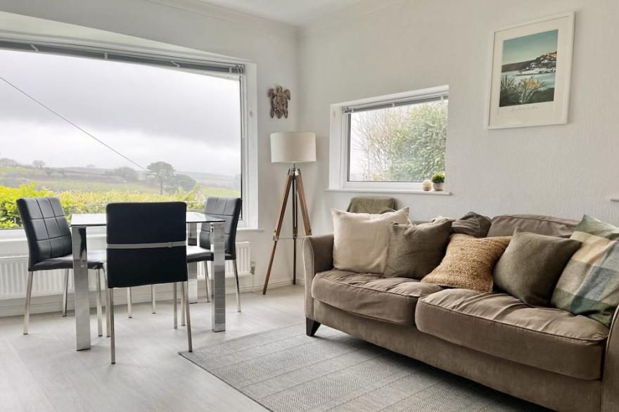 2 ROCKMOUNT, pet friendly, with a garden in Salcombe