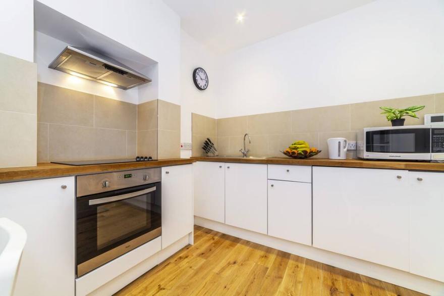 Cozy & Modern Central Studio, 10 min to Hyde Park