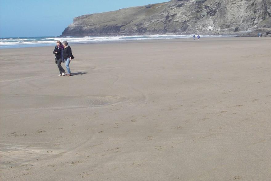 Holiday house in quiet village close to the best beach in North Cornwall