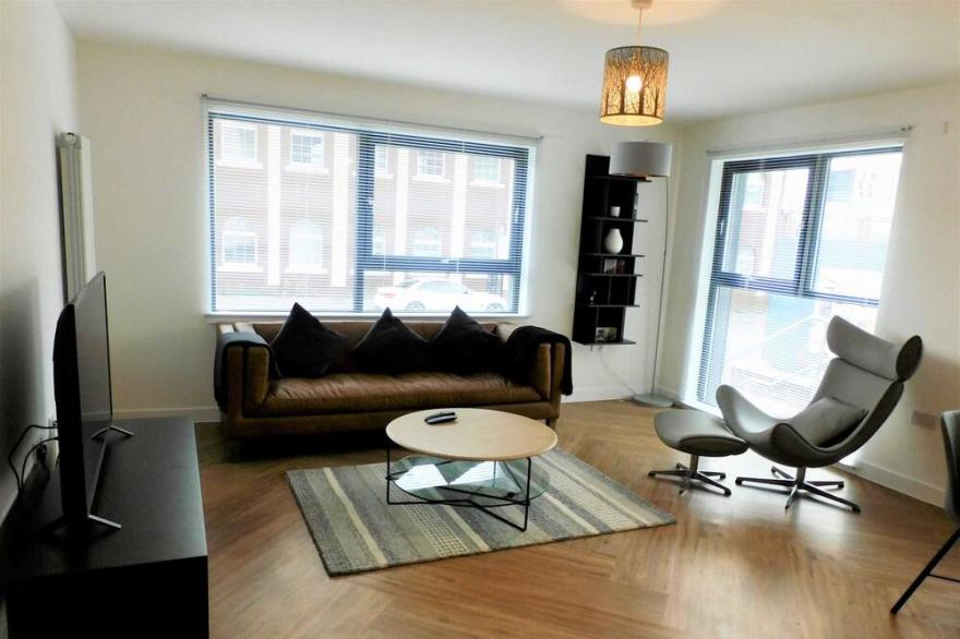 Brand new, gorgeous, 2 bed Apt in Finnieston