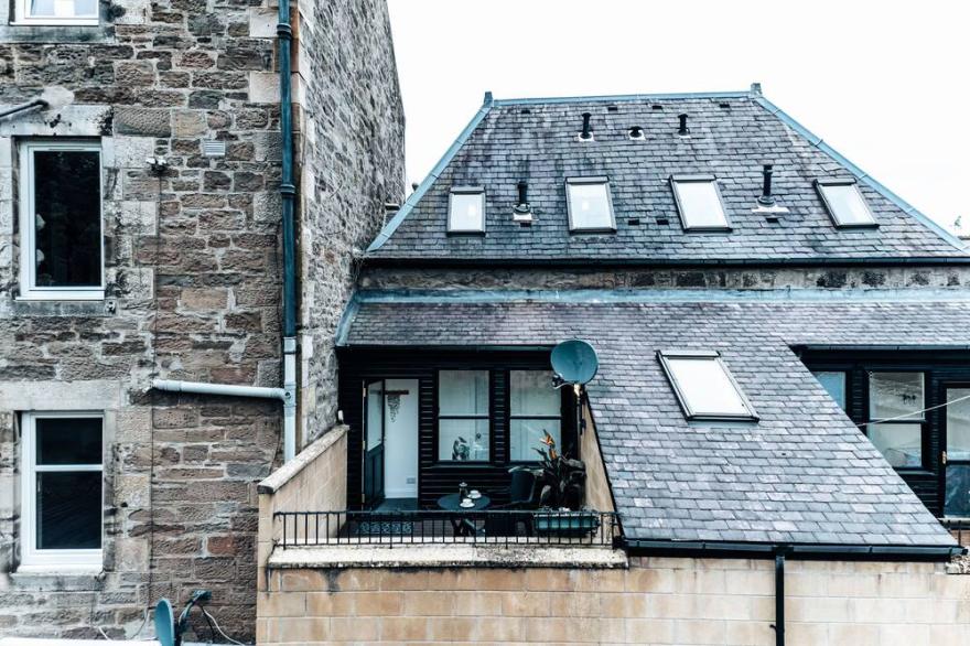 One Bed Apartment with Balcony