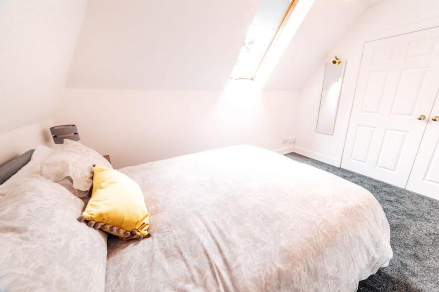 One Bed Apartment with Balcony