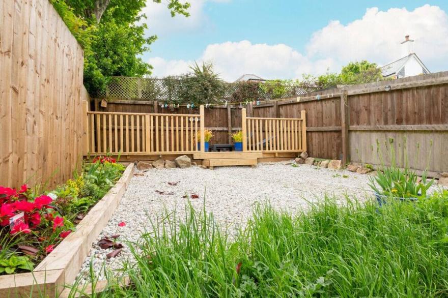 9 Kew Gwel Hir - Two Bedroom House, Sleeps 4