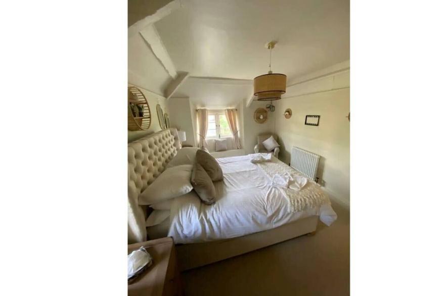 Rosedale a charming detached cottage