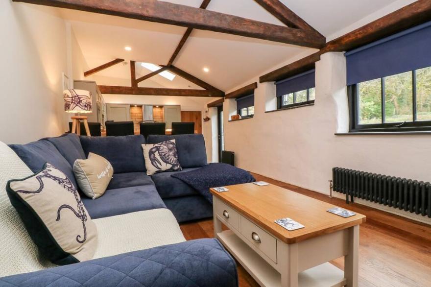 NANA'S COTTAGE, family friendly, with open fire in Praze-An-Beeble