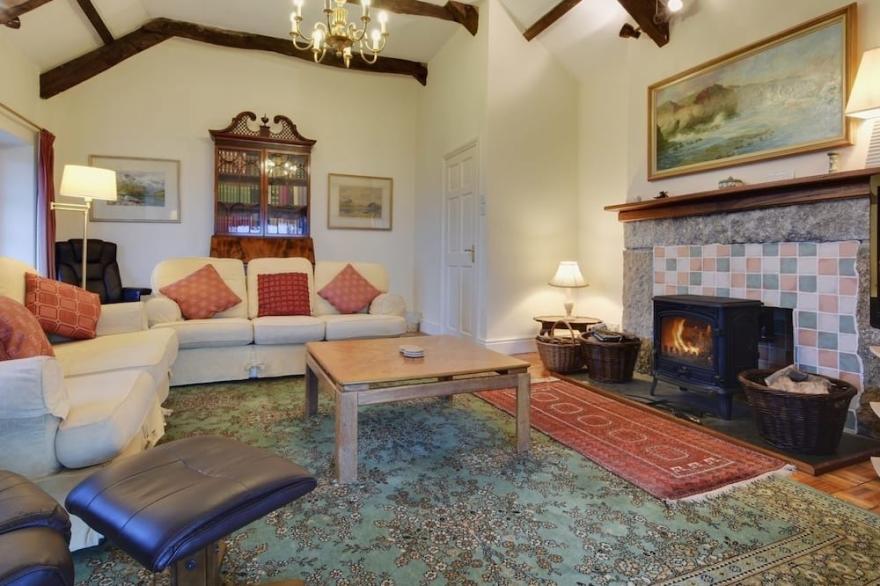 HIGHER TUMROSE, pet friendly, country holiday cottage in Blisland