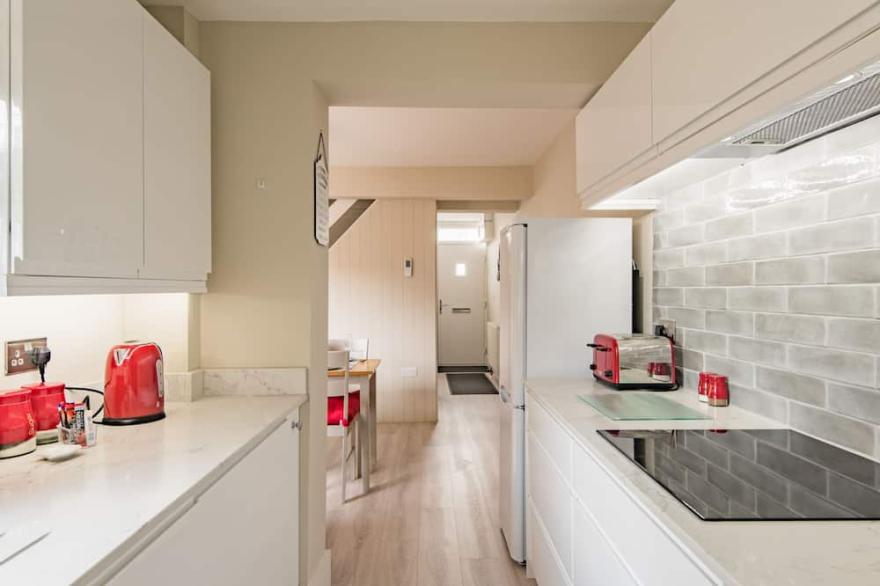 Beautiful, bright and contemporary two bedroom cottage in the heart of Deal