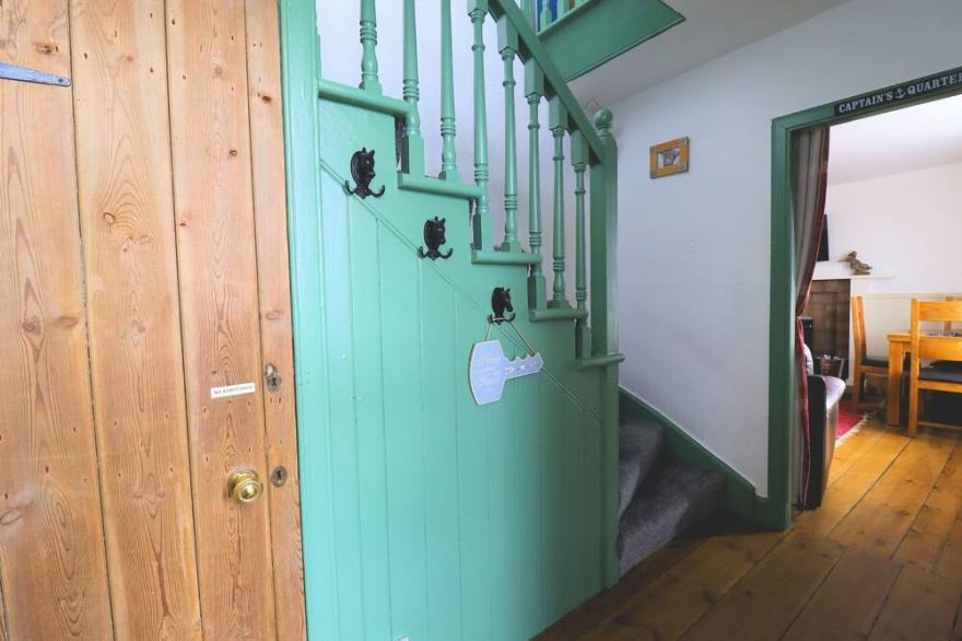 A cosy refurbished harbour view cottage located at the heart of the fishing village, Helmsdale