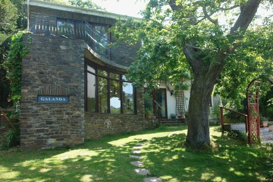 GALANDA TREETOPS, pet friendly, with a garden in Newton Ferrers